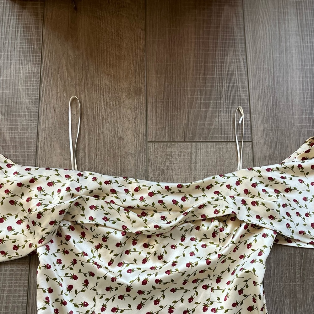Reformation Madison Top - Silk Cream w/Floral Print Off Shoulder - Picture 10 of 16